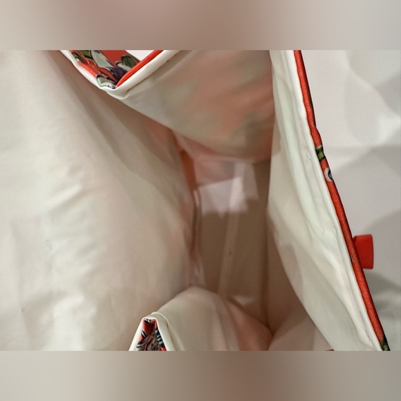 🥪Vera Bradley Insulated Lunch Bag - Classic Coral Floral 🥪 - Picture 12 of 14